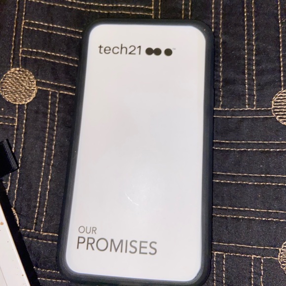 Phone case - Picture 3 of 3